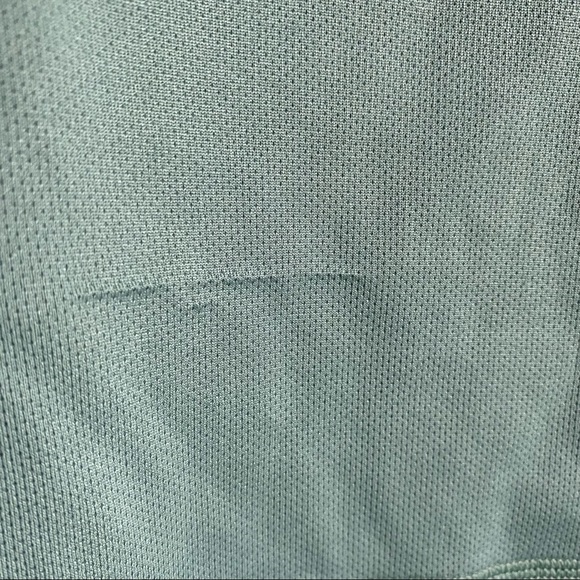 Sage green Patagonia top - Picture 4 of 6